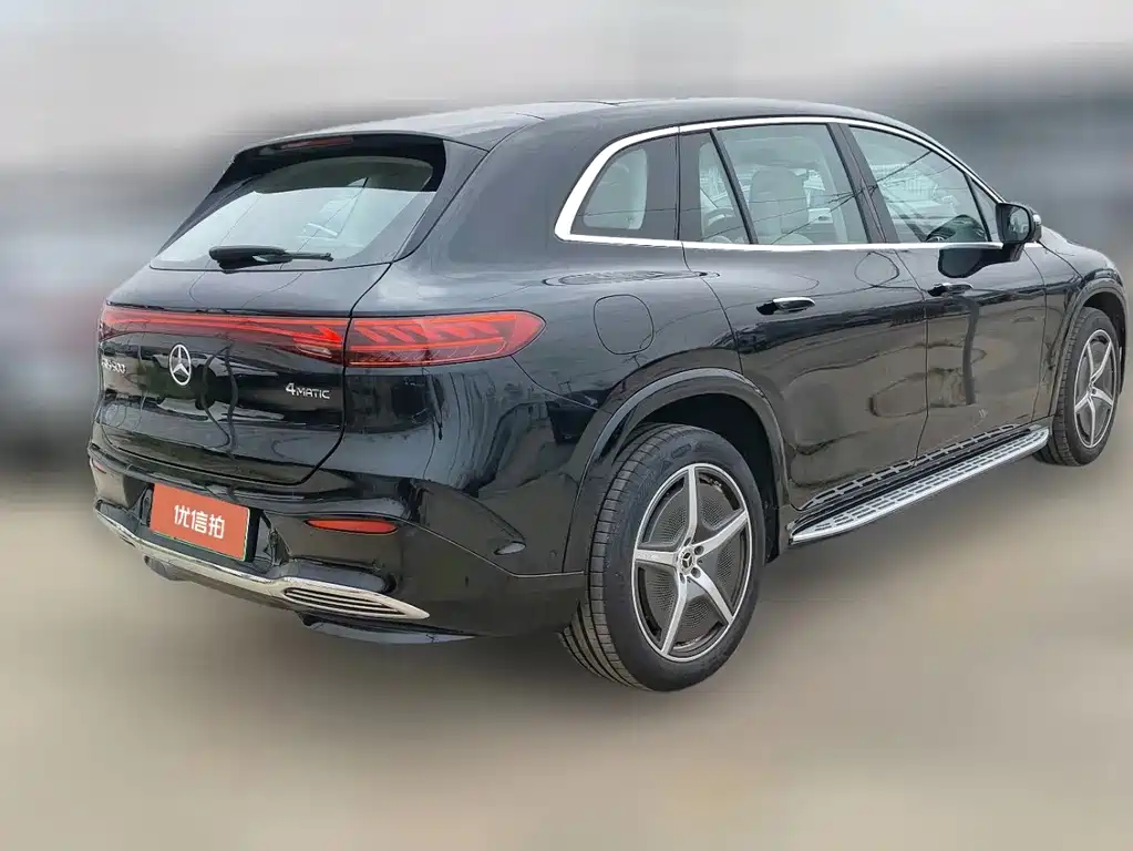 Mercedes-Benz EQS SUV — фото 7