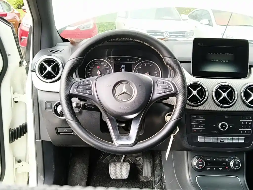 Mercedes-Benz B-Class — фото 11