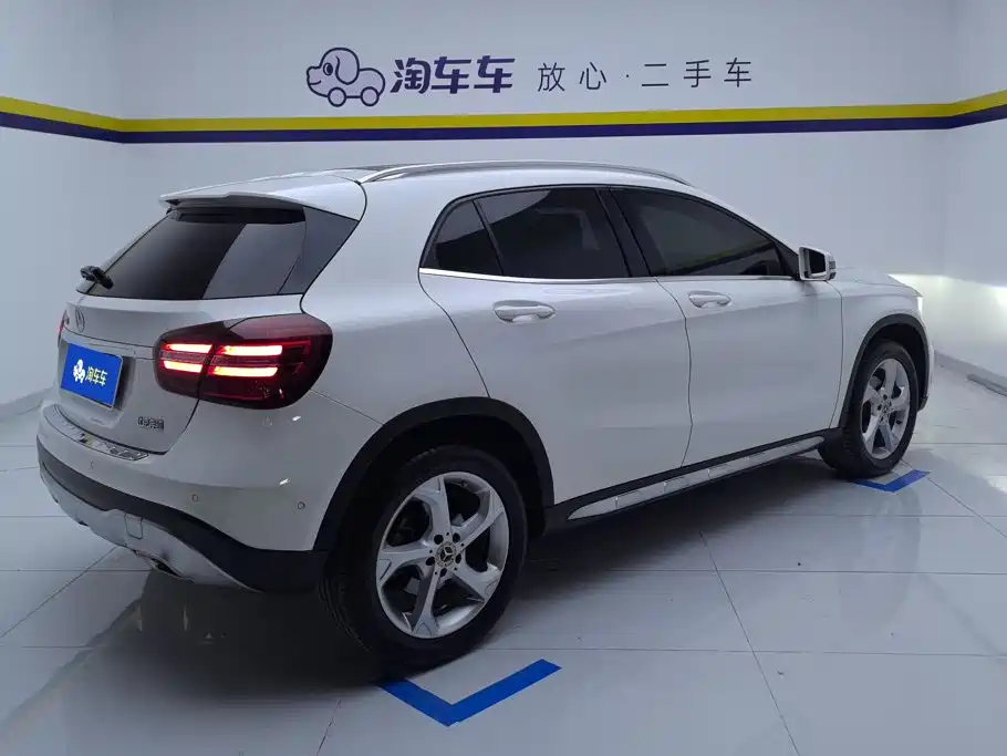 Mercedes-Benz GLA — фото 3