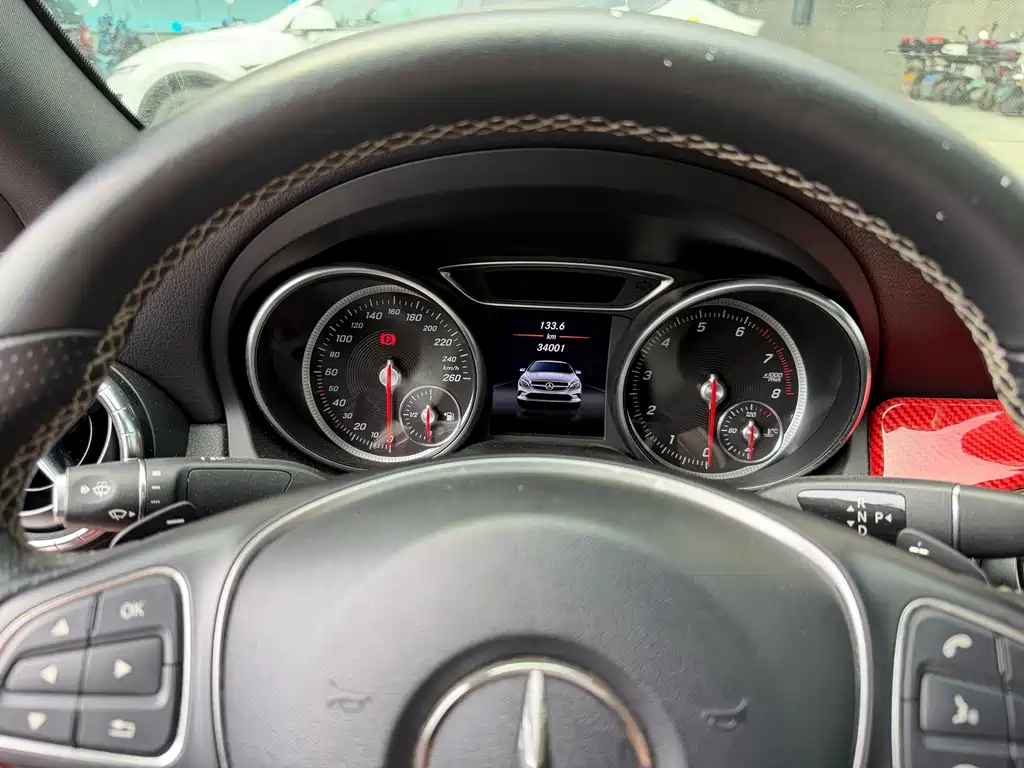 Mercedes-Benz CLA (Import) — фото 9