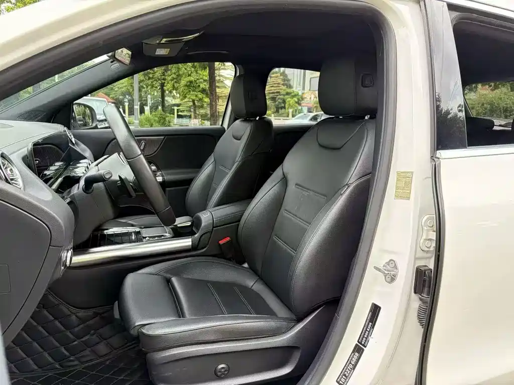Mercedes-Benz GLA — фото 5