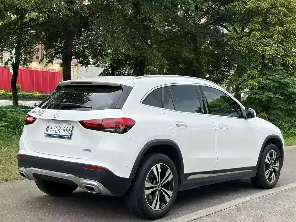 Mercedes-Benz GLA — фото 7
