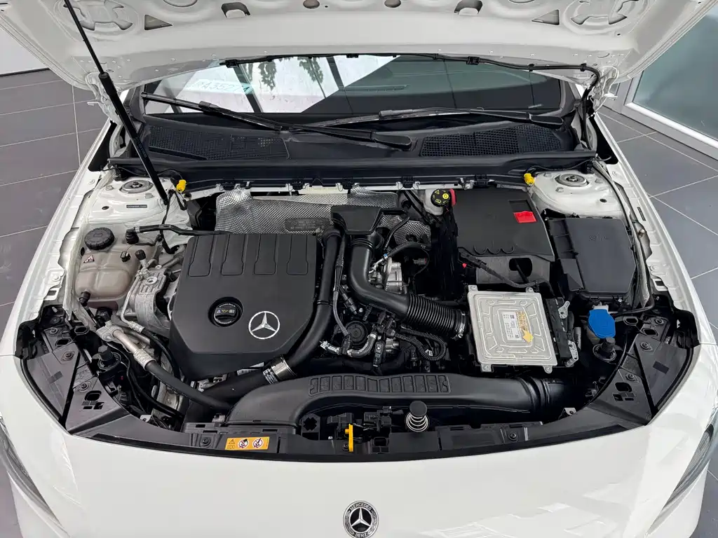 Mercedes-Benz A-Class — фото 15