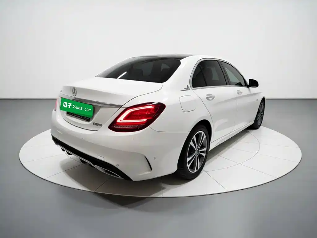 Mercedes-Benz C-Class — фото 4