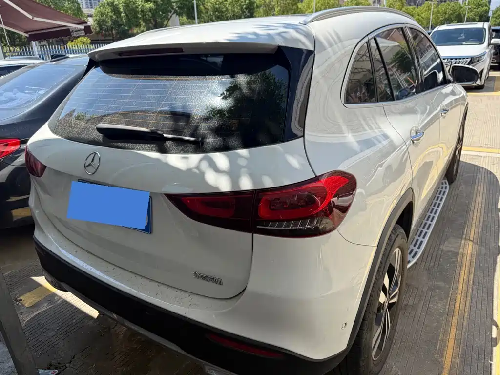Mercedes-Benz GLA — фото 11