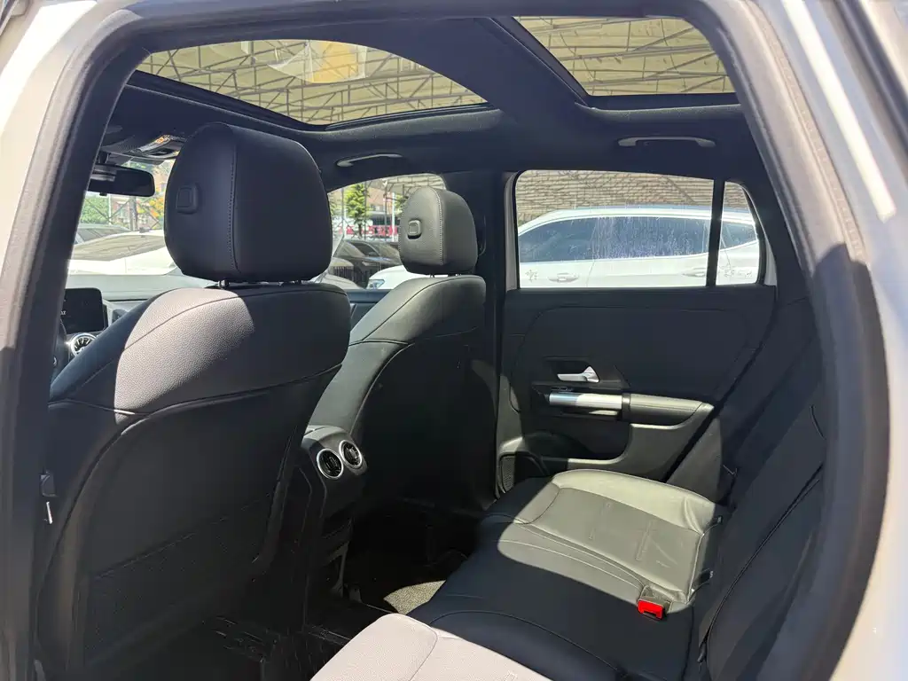 Mercedes-Benz GLA — фото 5