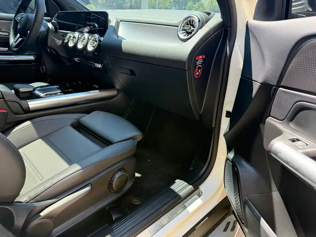 Mercedes-Benz GLA — фото 10