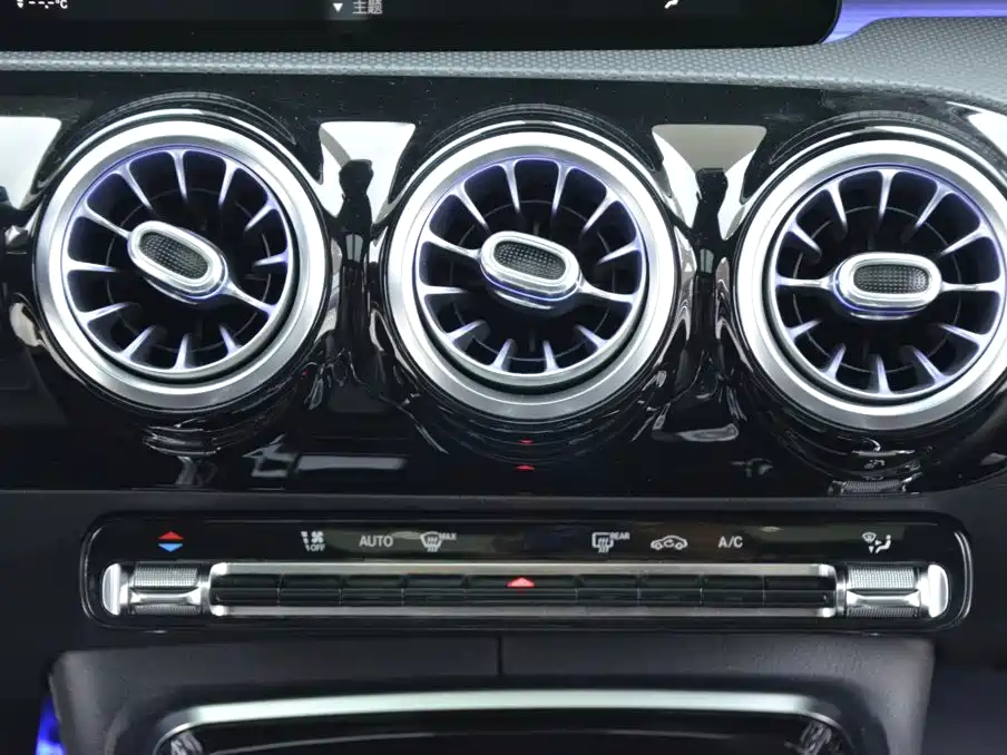 Mercedes-Benz A-Class AMG — фото 8