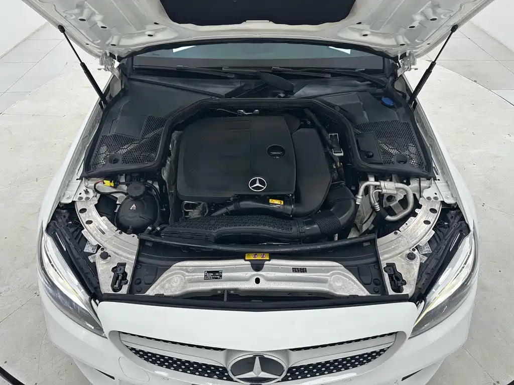 Mercedes-Benz C-Class — фото 16