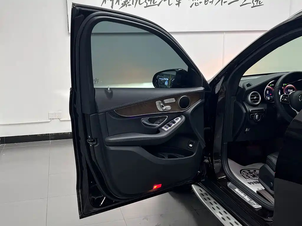 Mercedes-Benz GLC — фото 14