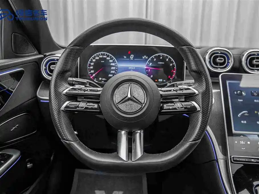 Mercedes-Benz C-Class — фото 17