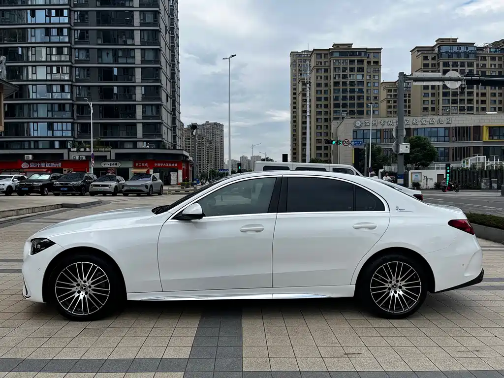 Mercedes-Benz C-Class — фото 13