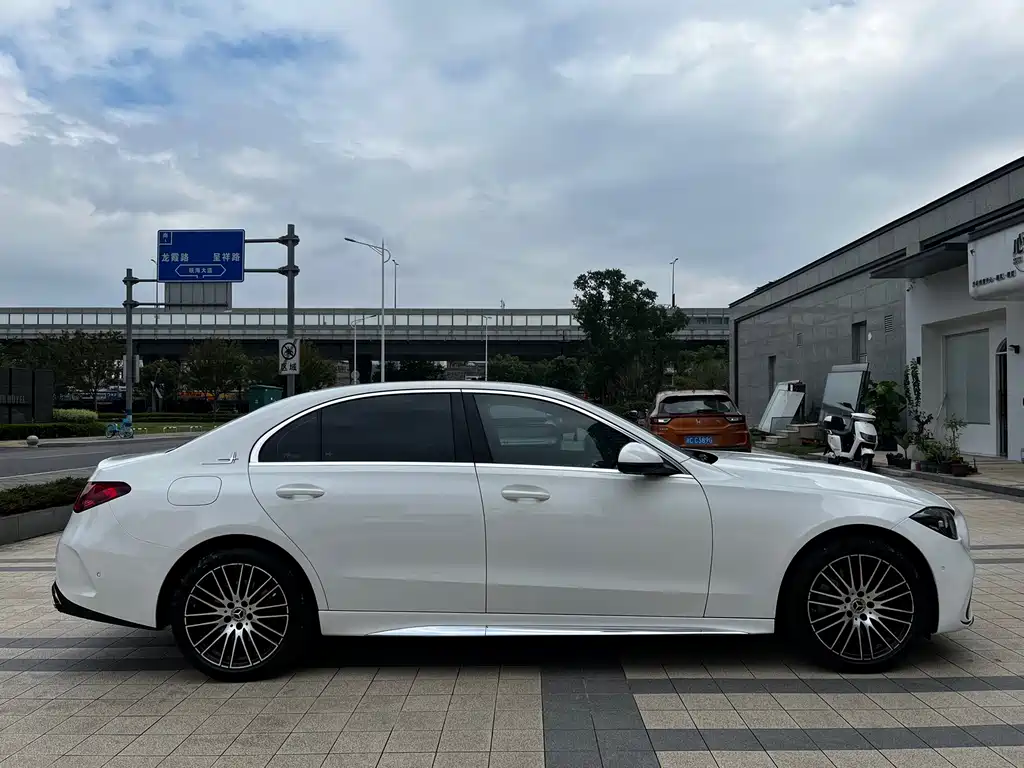 Mercedes-Benz C-Class — фото 14