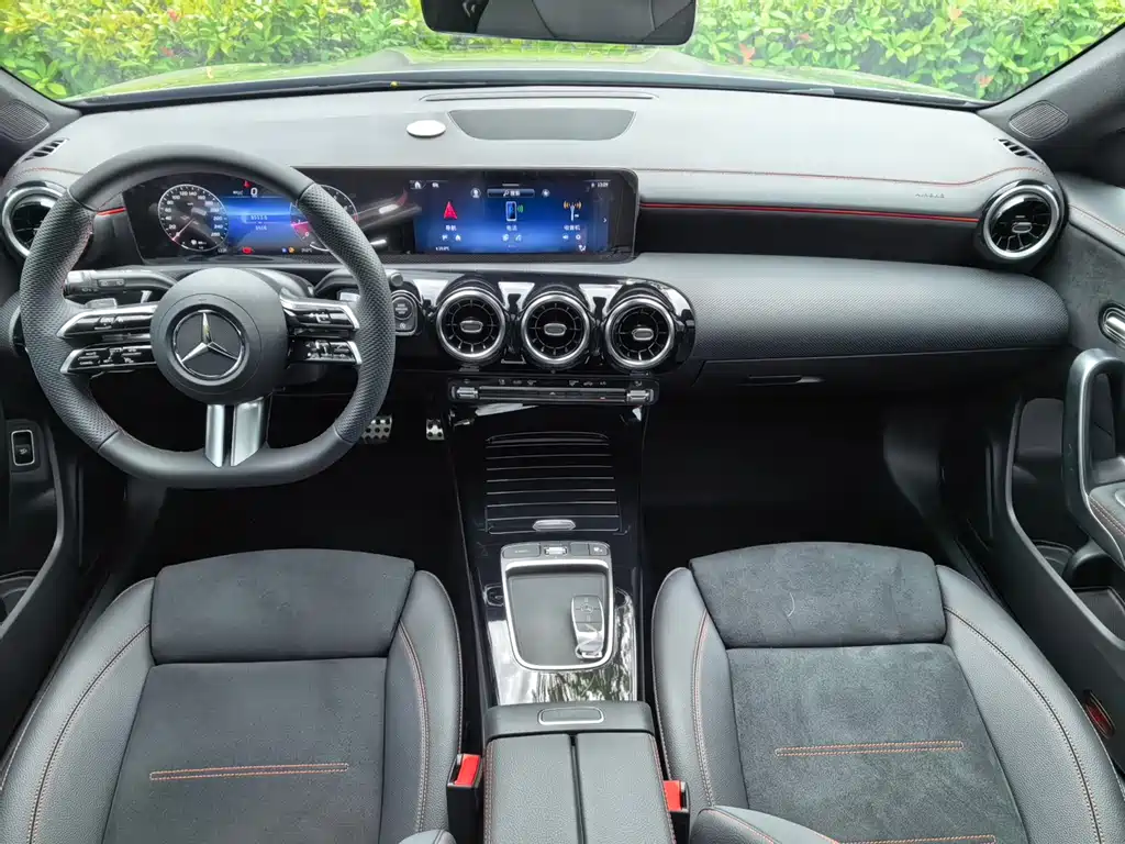 Mercedes-Benz CLA (Import) — фото 18