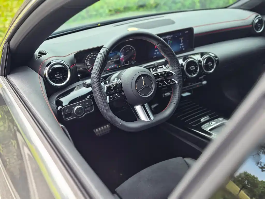 Mercedes-Benz CLA (Import) — фото 4
