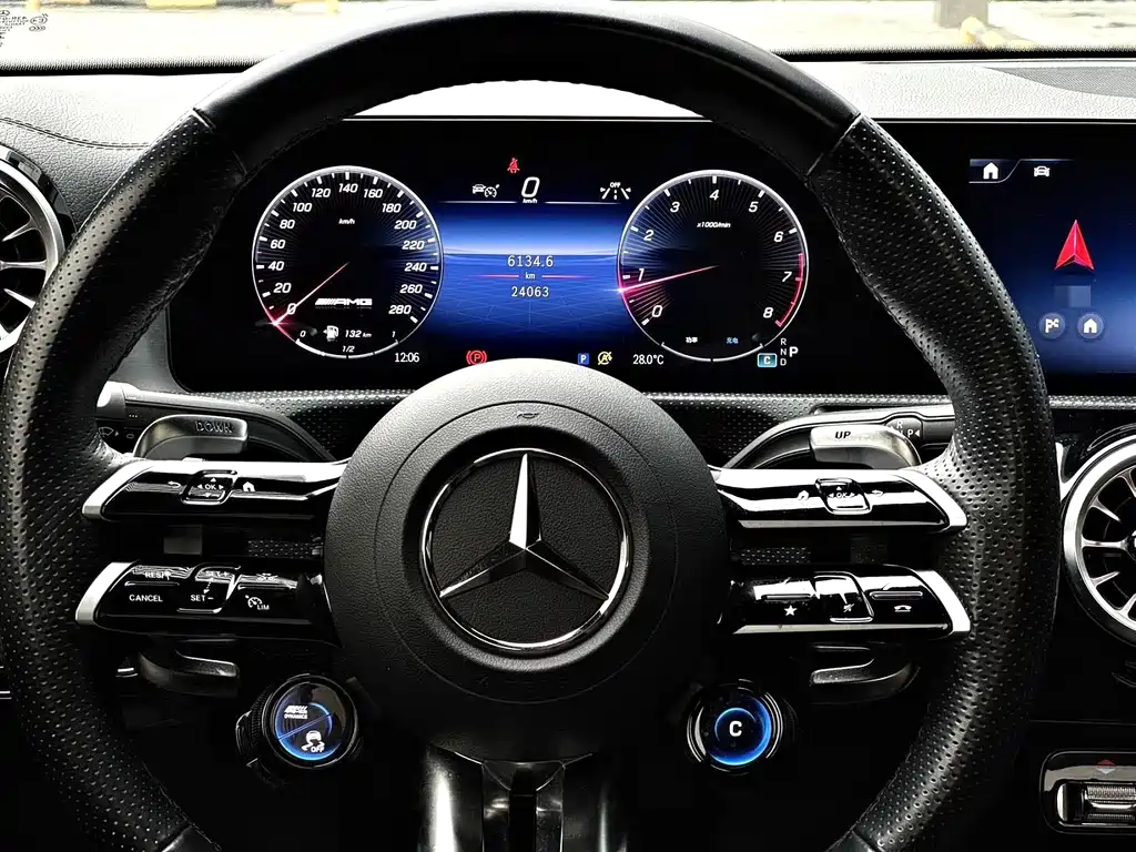 Mercedes-Benz A-Class AMG — фото 3