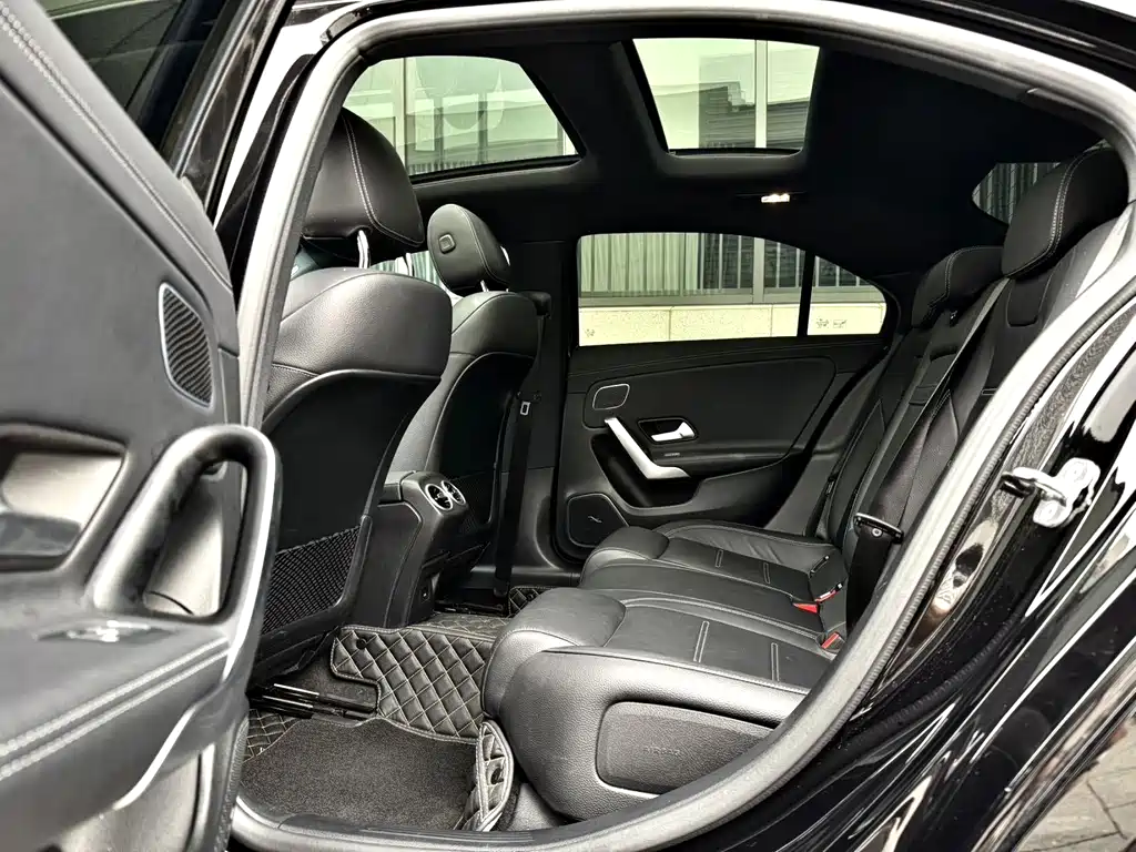 Mercedes-Benz A-Class AMG — фото 5