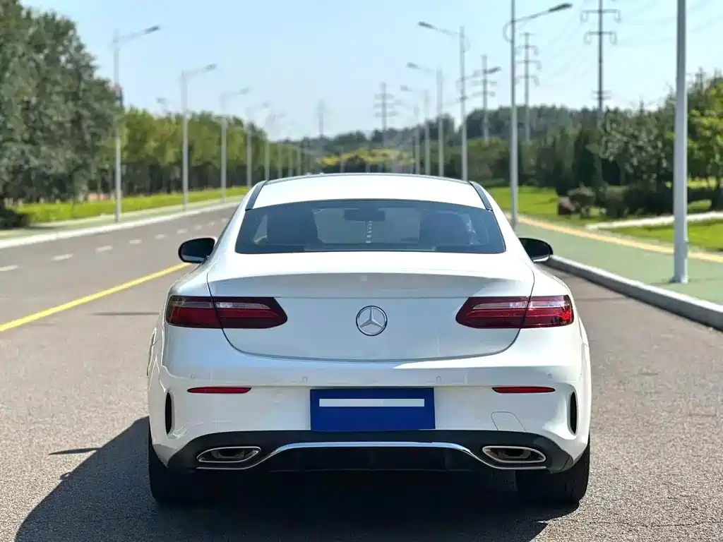 Mercedes-Benz E-Class (Import) — фото 8