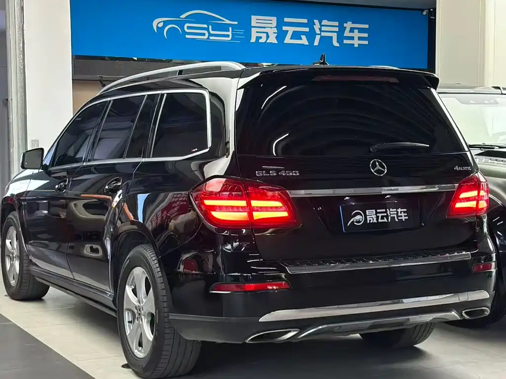 Mercedes-Benz GLS — фото 9