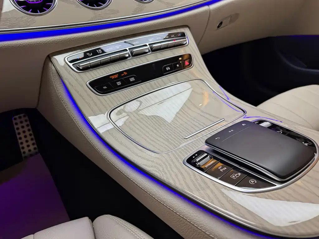 Mercedes-Benz E-Class (Import) — фото 17