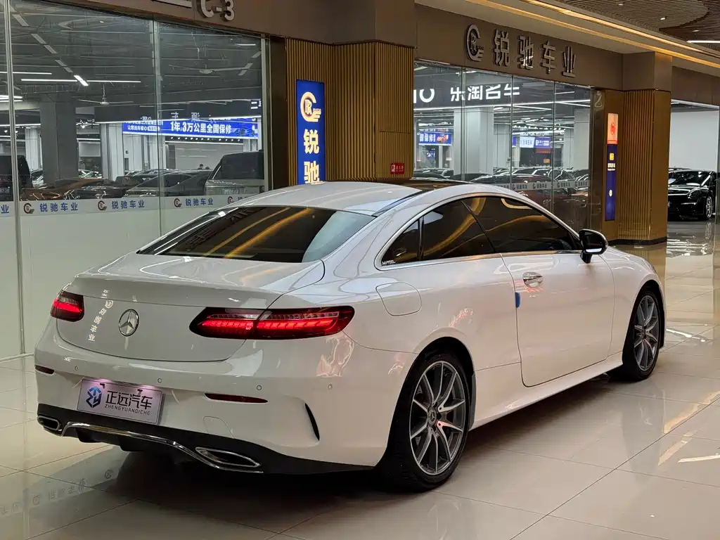Mercedes-Benz E-Class (Import) — фото 5