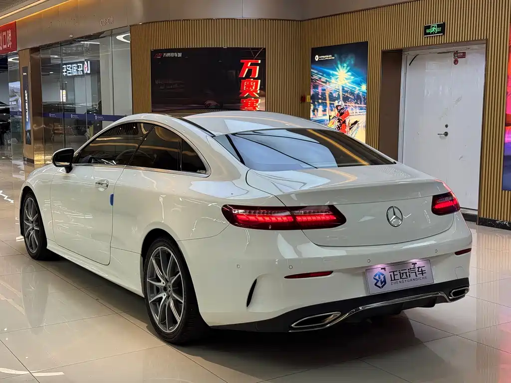 Mercedes-Benz E-Class (Import) — фото 7