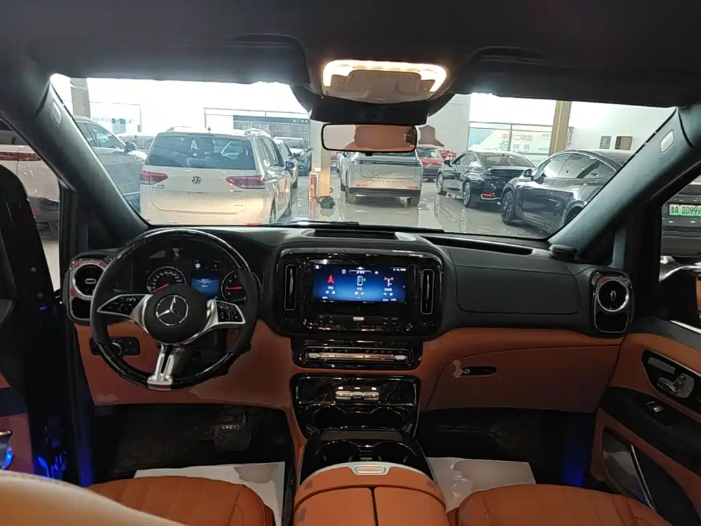 Mercedes-Benz Vito — фото 10