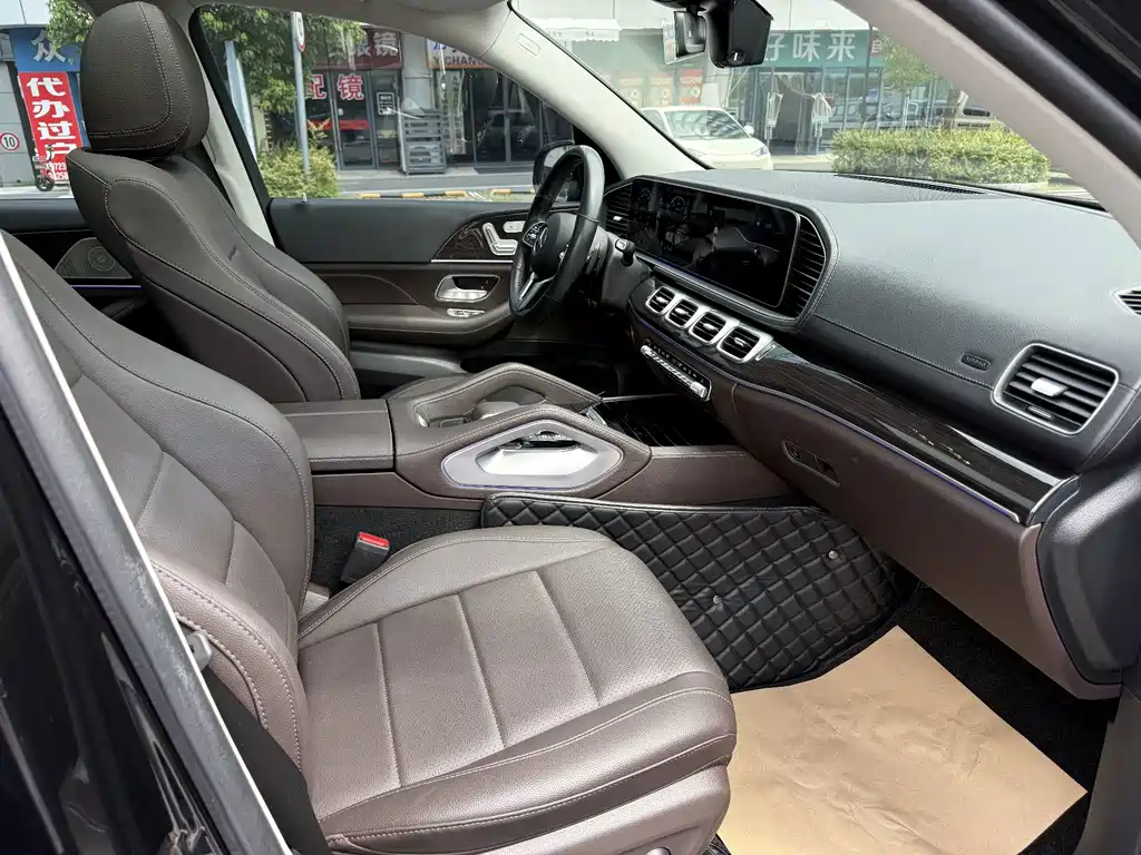 Mercedes-Benz GLE (Import) — фото 13