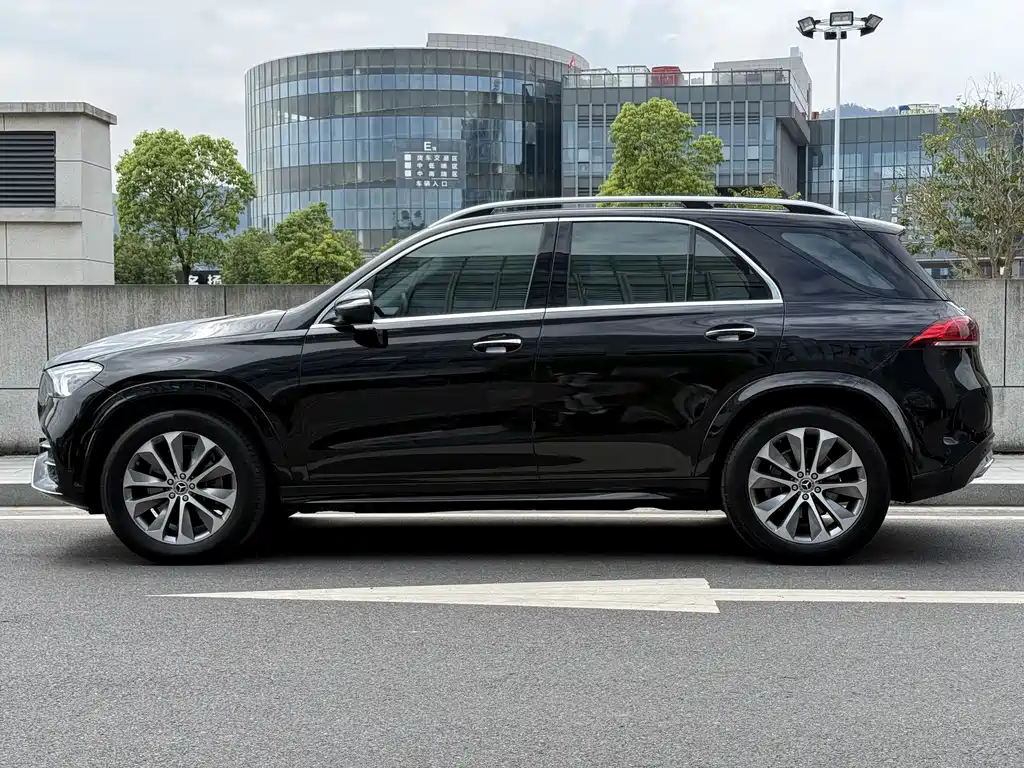 Mercedes-Benz GLE (Import) — фото 4
