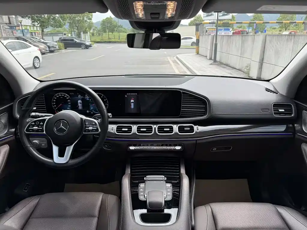 Mercedes-Benz GLE (Import) — фото 10