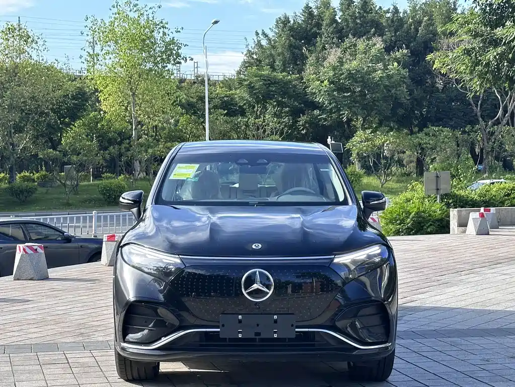 Mercedes-Benz EQS SUV — фото 2