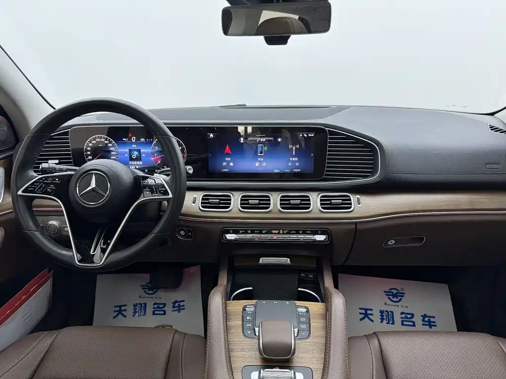 Mercedes-Benz GLE (Import) — фото 8
