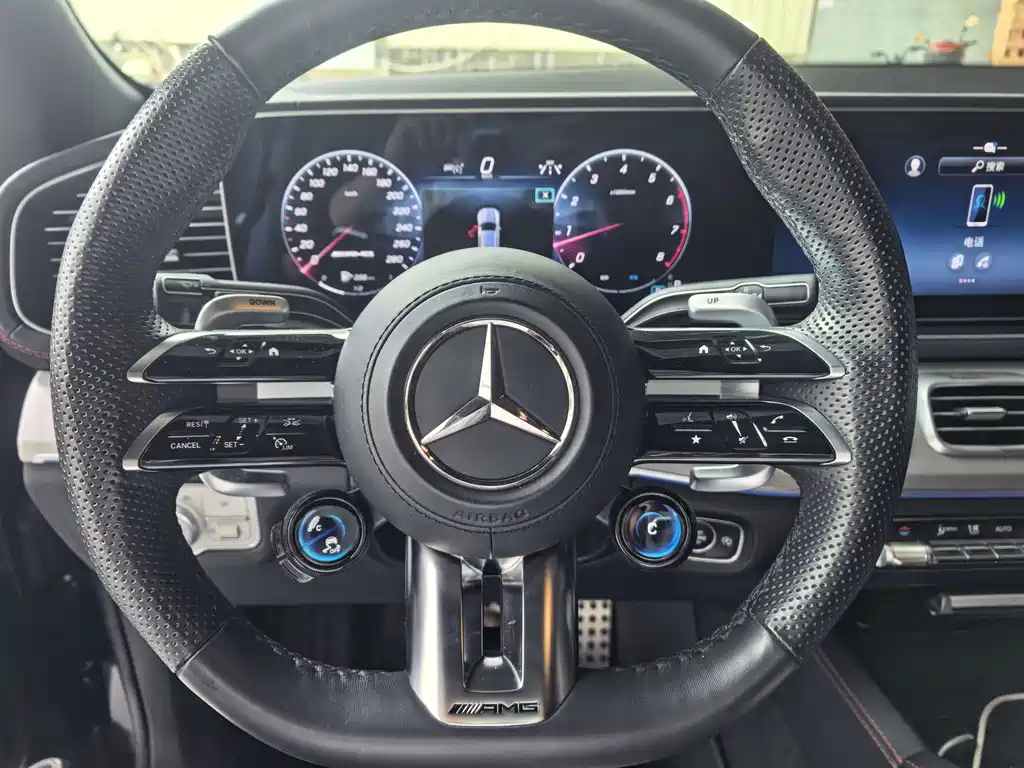 Mercedes-Benz GLE AMG — фото 7