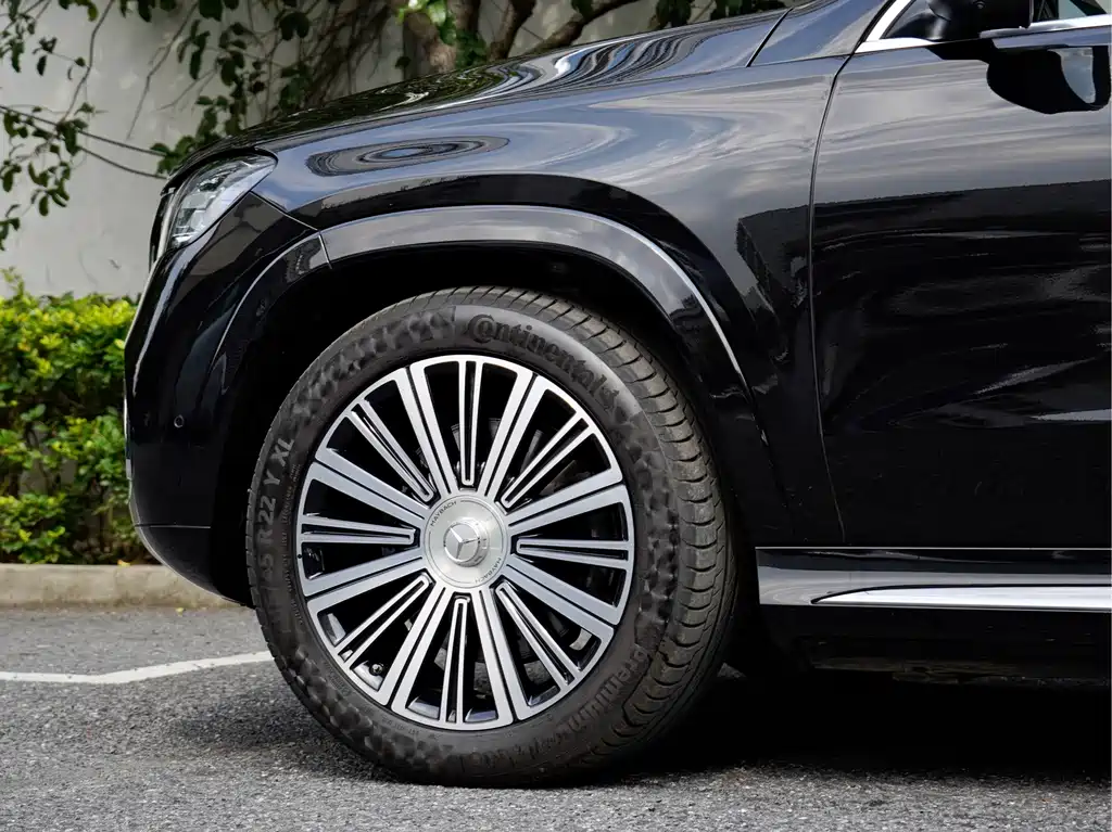 Mercedes-Benz GLS — фото 7