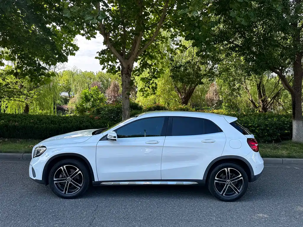 Mercedes-Benz GLA — фото 4