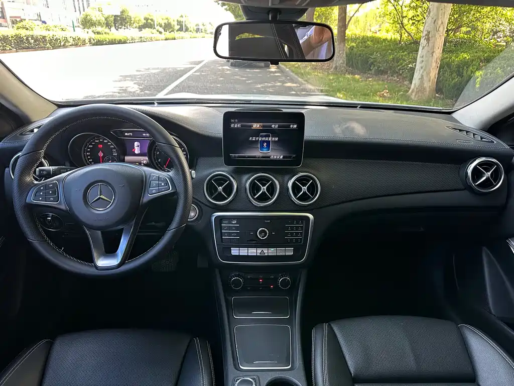 Mercedes-Benz GLA — фото 7