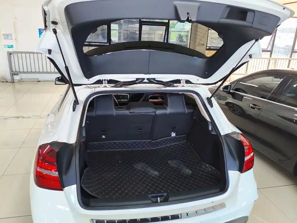 Mercedes-Benz GLA — фото 19