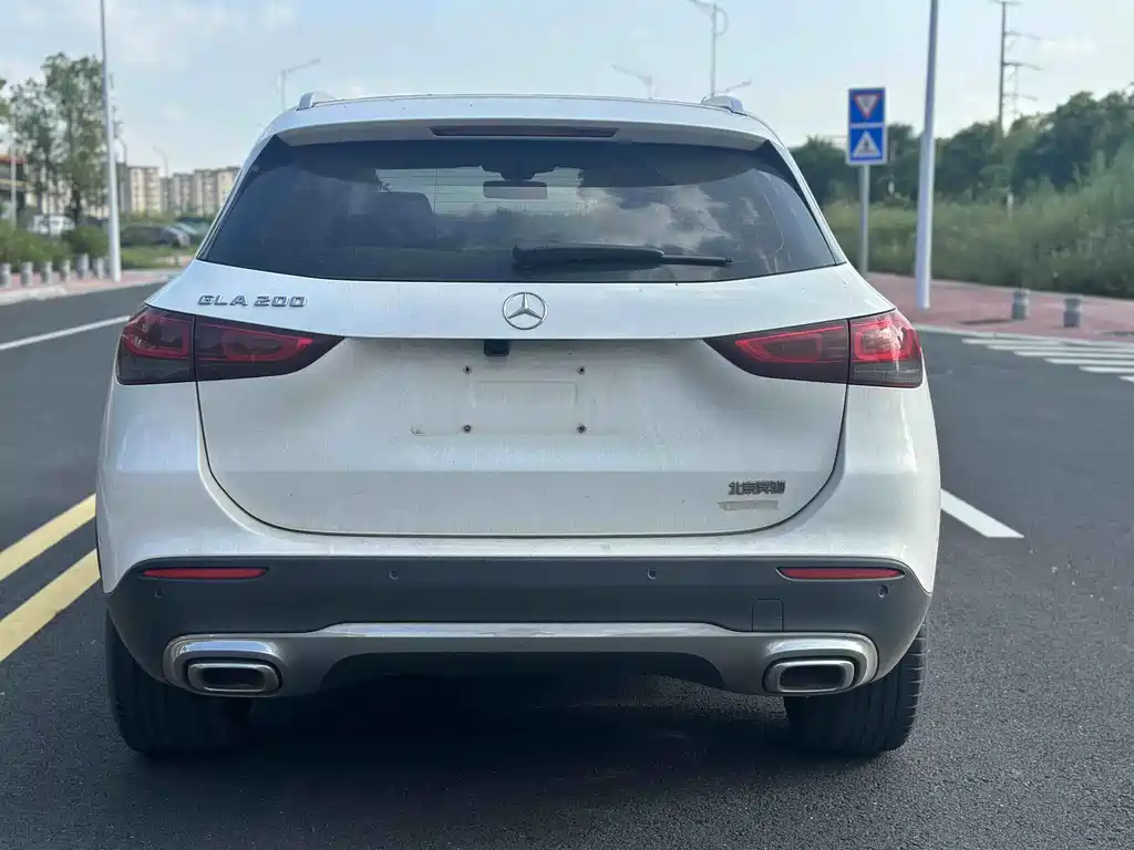 Mercedes-Benz GLA — фото 8