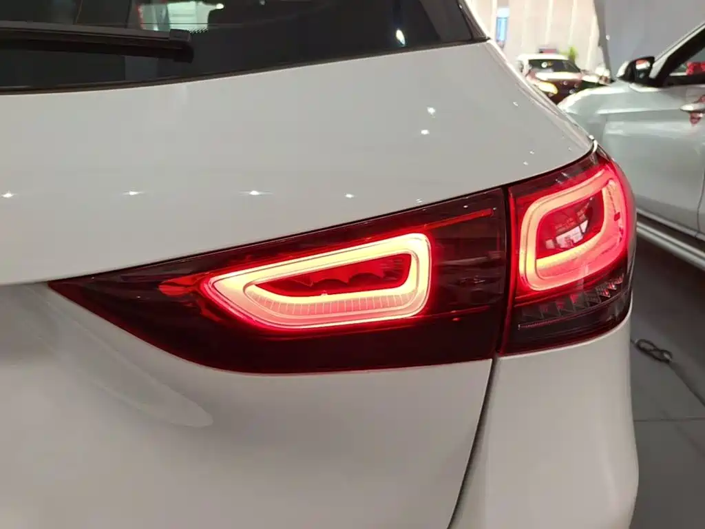 Mercedes-Benz GLA — фото 8