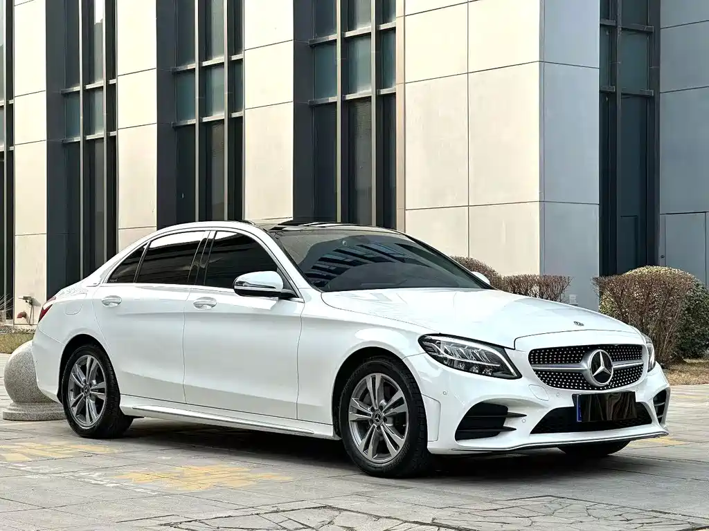 Mercedes-Benz C-Class — фото 3