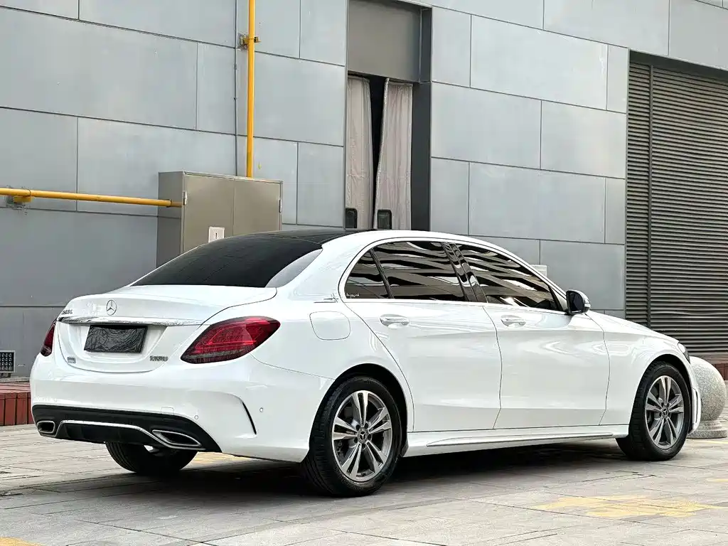 Mercedes-Benz C-Class — фото 7