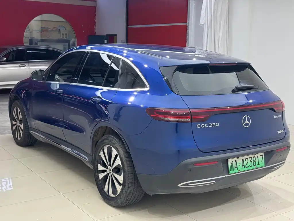 Mercedes-Benz EQC — фото 5