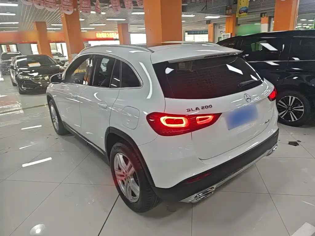 Mercedes-Benz GLA — фото 5