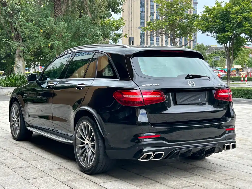 Mercedes-Benz GLC AMG — фото 4