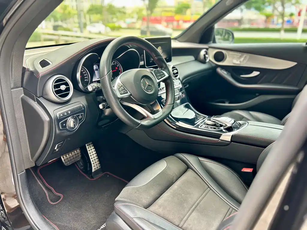 Mercedes-Benz GLC AMG — фото 7