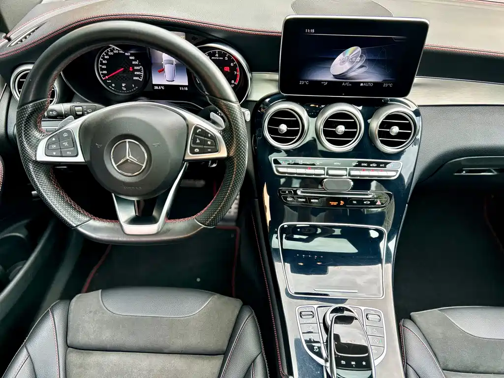 Mercedes-Benz GLC AMG — фото 10
