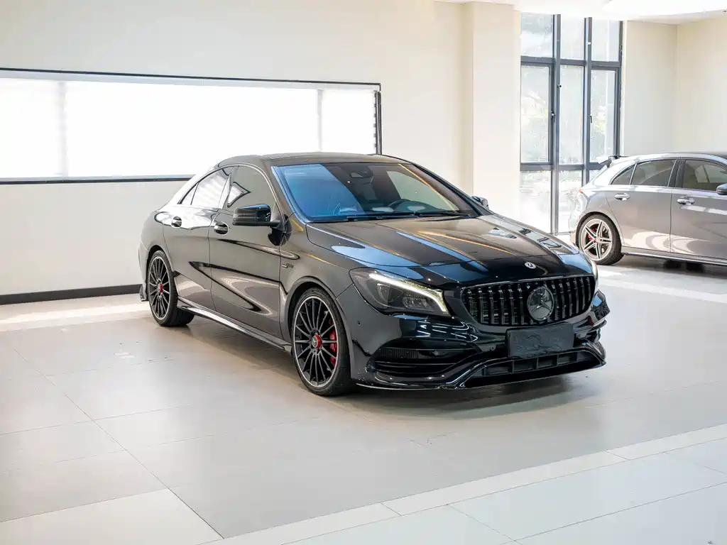 Mercedes-Benz CLA AMG — фото 3
