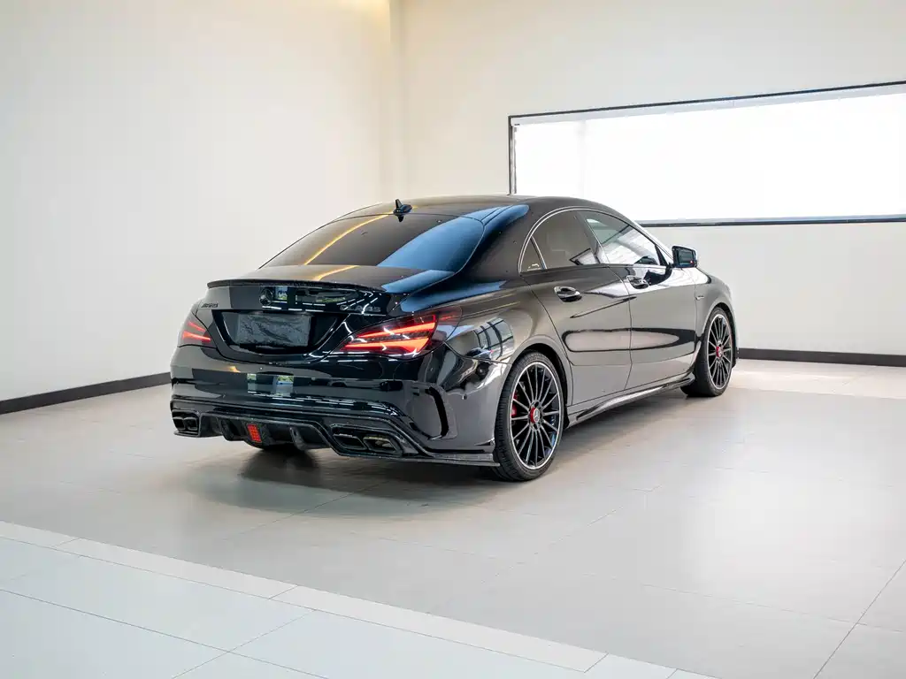 Mercedes-Benz CLA AMG — фото 5