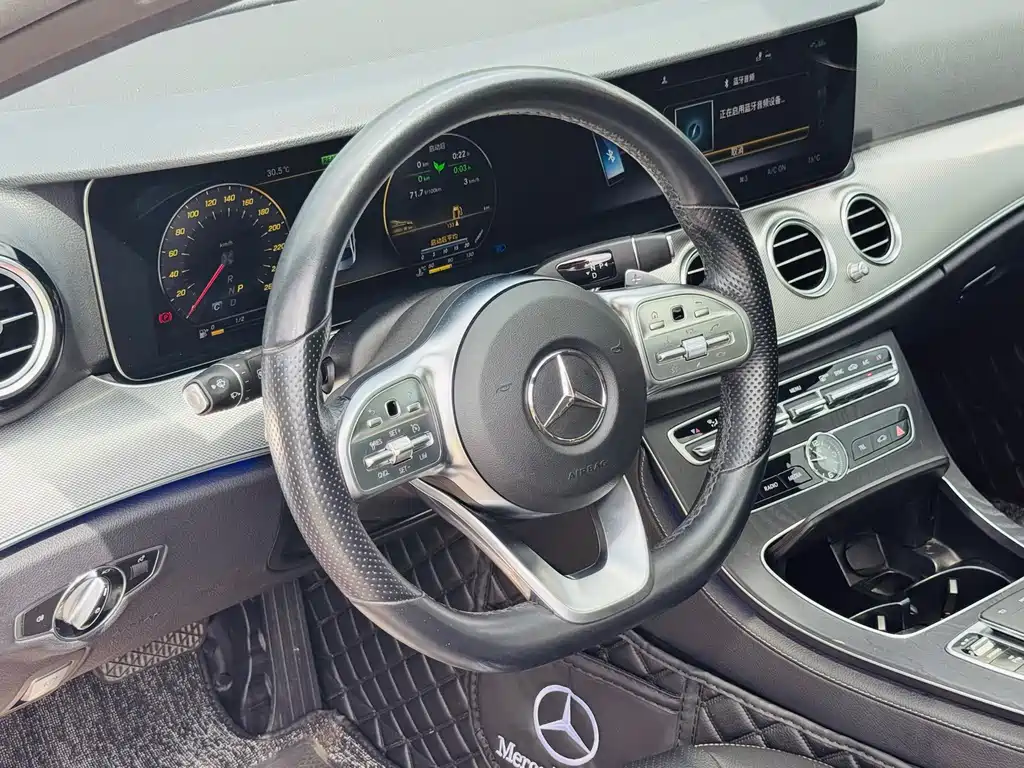 Mercedes-Benz E-Class (Import) — фото 5
