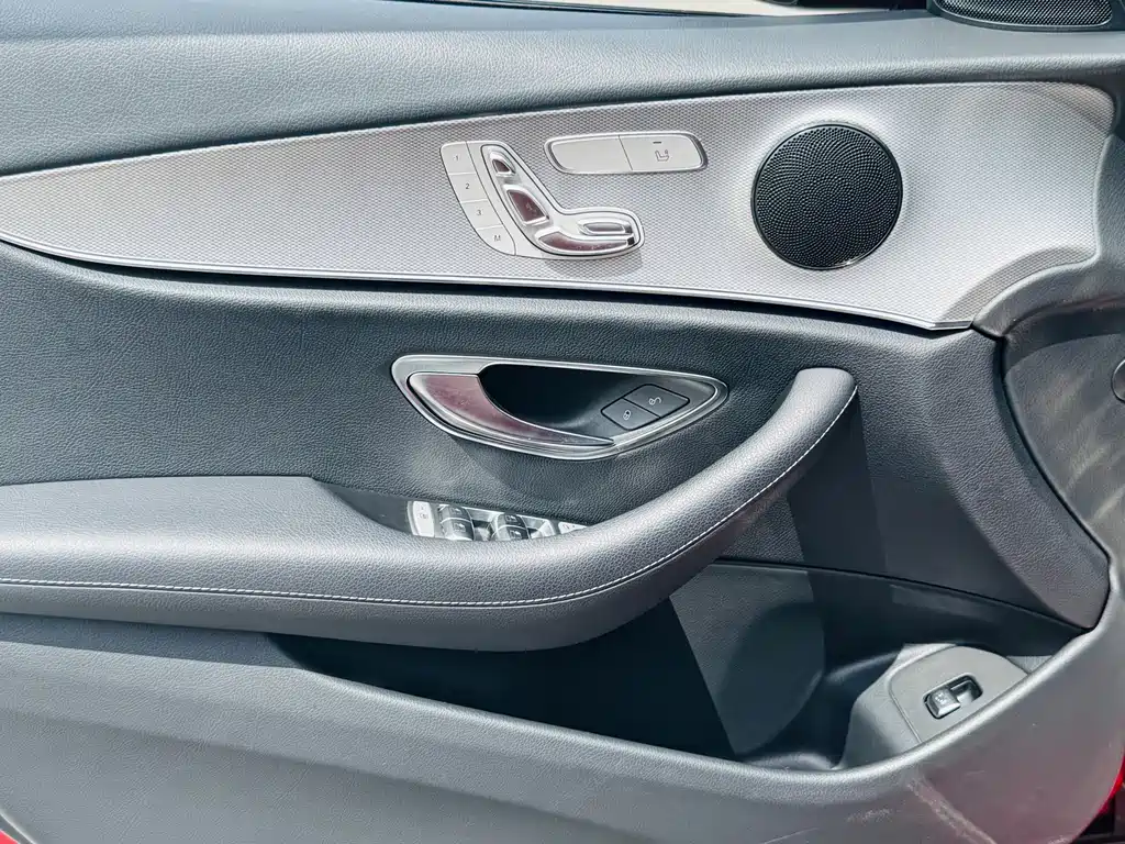 Mercedes-Benz E-Class (Import) — фото 6